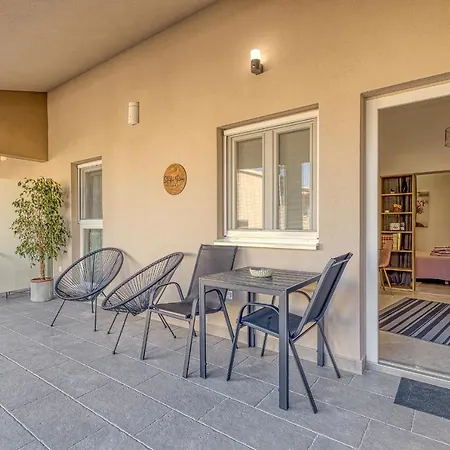 Studio Riva With Terrace * بوريتش